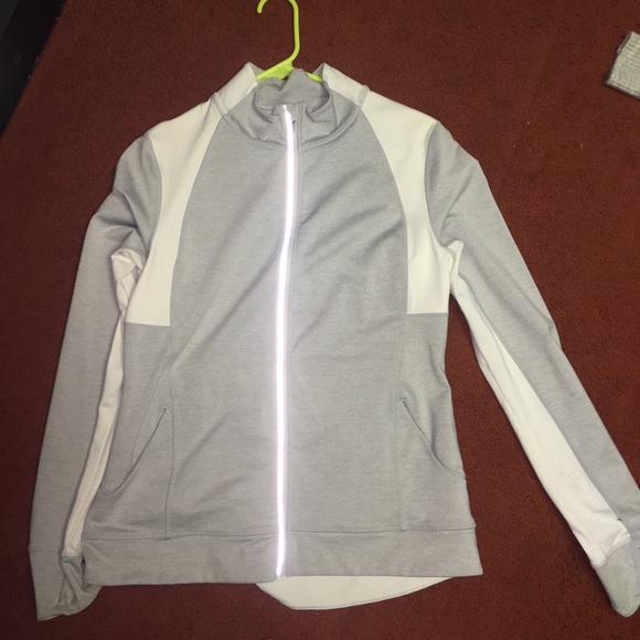 Lucy tech sweater - Picture 1 of 3